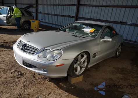 2003 Mercedes-Benz Sl 500 z USA, uszkodzony, nr VIN WDBSK75F43F016811